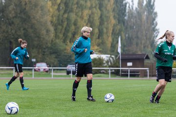 Bild 5 - Frauen TSV Schnberg - SV Henstedt Ulzburg 2 : Ergebnis: 2:6